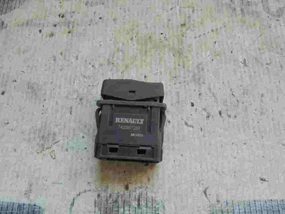 Interruptor Renault Premium DX OFF 7420851289