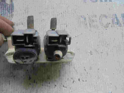 Valvola di sospensione dell'aria per elettrovalvola Mitsubishi Pajero K5T80296