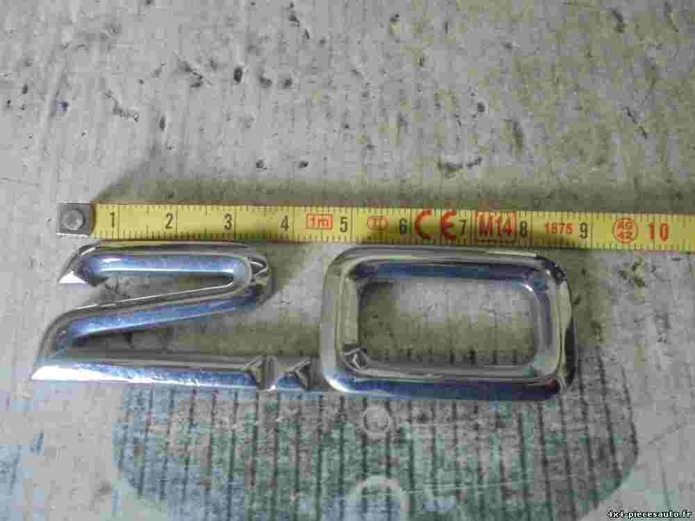 Emblema trasero  Audi 80 90 2.0 8,5cm