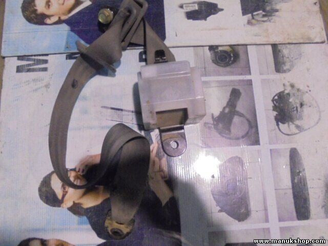 Cinturón de seguridad delantero derecho Mitsubishi Pajero 2,5 TDI 81R542 N1267