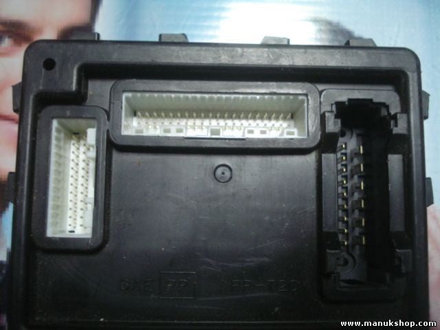 Caja de fusibles Suzuki Grand Vitara 36770-65J50 3677065J50 LOT7X10 B64J2