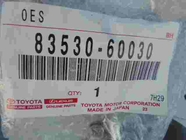 Sensor presión de aceite Toyota Lexus Corolla Camry 8353060030 83530-60030