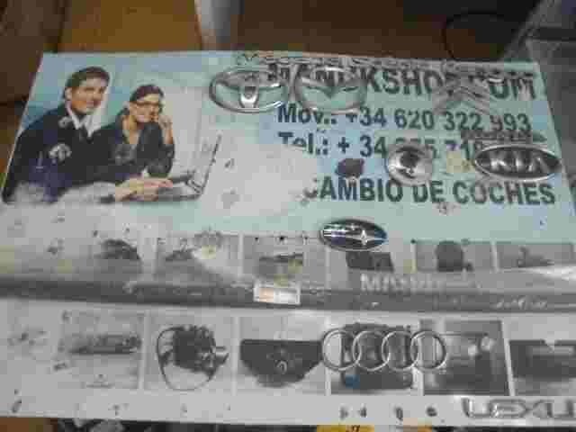 Moldura Toyota Yaris 2005-2011 681600D070 68160-0D070