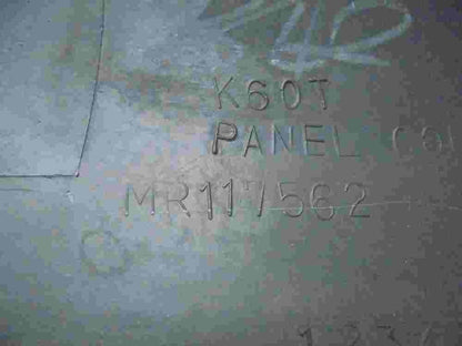 Cubierta del panel Mitsubishi L200 Pajero Sport Montero MR117562 K60T
