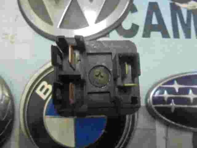 Regulador de voltaje Kia Carnival 0K55A18990 0K55A-18990 AR07011M7S BRKT 12V DC