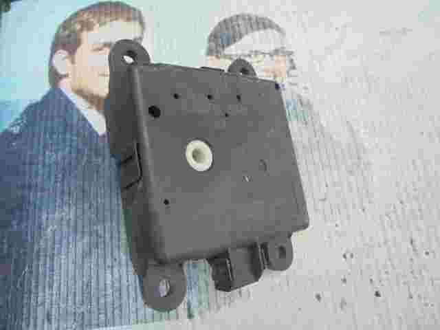 Calefacción actuador Nissan Almera Tino 3027030840 30270 30840 040805