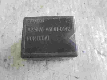 Relé Tyco V23076A3001D142 V23076-A3001-D142