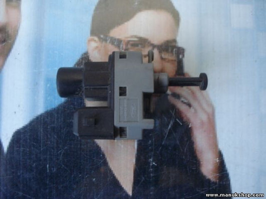 Interruptor de la luz de freno Ford Transit 98-01 93BB-13480-AF 93BB13480AF