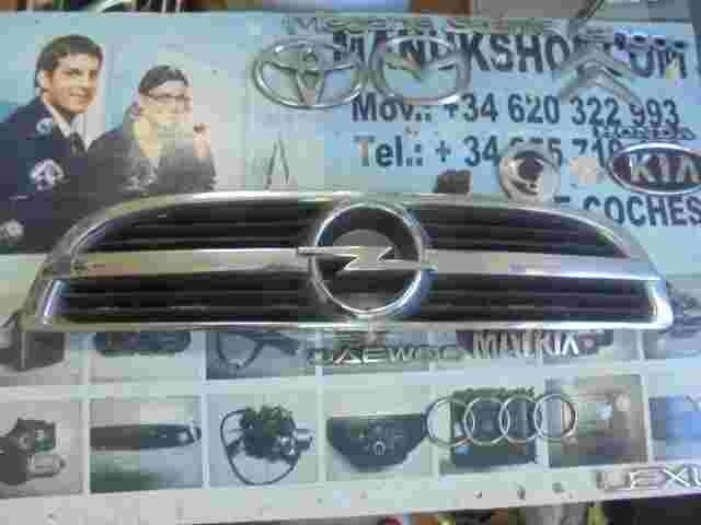 Parrilla rejilla frontal delantera Opel Zafira A 24453538 24 453 538