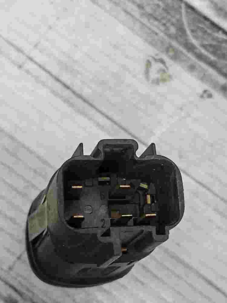 Niebla interruptor  Fiesta Maverick XS6T15K237AA D3LOATRWPA6GF30  TRW PA6-GF30