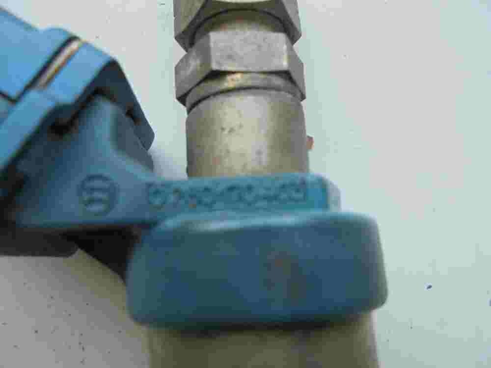 Inyectores Mercedes W123 0260170403 BOSCH 0 260 170 403