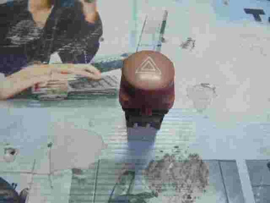 Interruptor de emergencia Citroen Xsara N1 9623556997 TRW 6552RW 6552.RW