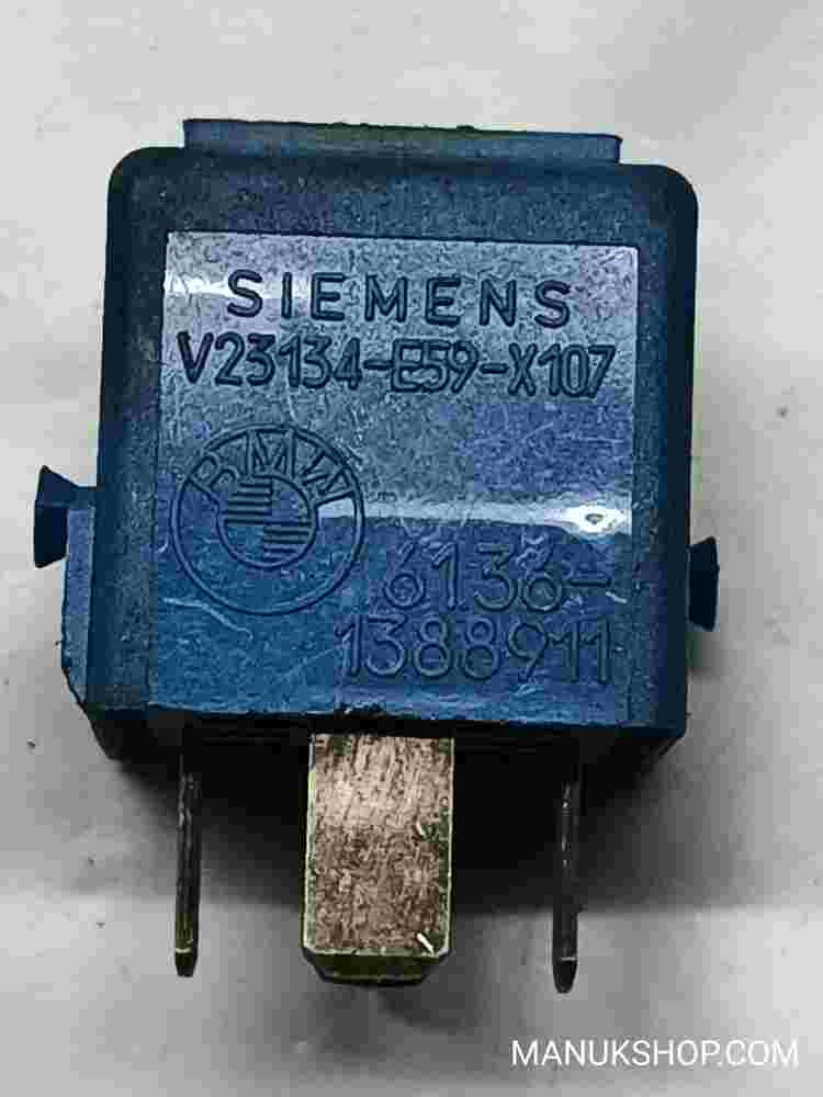 Relé del ventilador del radiador  BMW E34 E36 E38 E39 61361388911  V23134E59X107