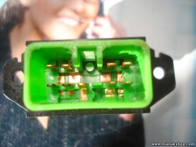 Interruptor de emergencia warning Mitsubishi Colt V Niles 06902