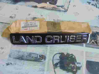 Emblema Toyota Land Cruiser Prado 120  J120 7543560120
