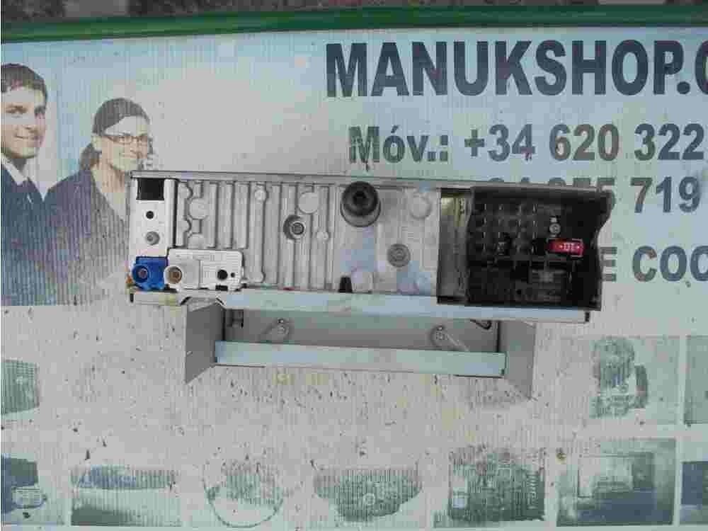 Navegación de la pantalla Opel Corsa 7612830111 7 612 830 111 GM 13362757