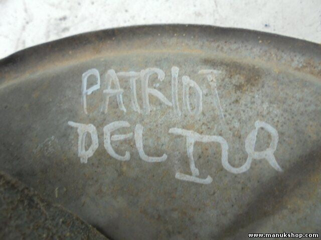 Mangueta buje delantero izquierdo Jeep 1998 ccm, 115 KW, 156 PS