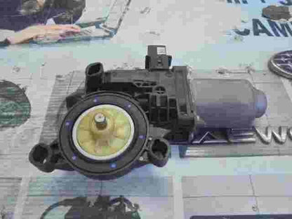 Motor elevalunas delantero izquierdo VW T5 Skoda Fabia Roomster Seat 6Q2959802J