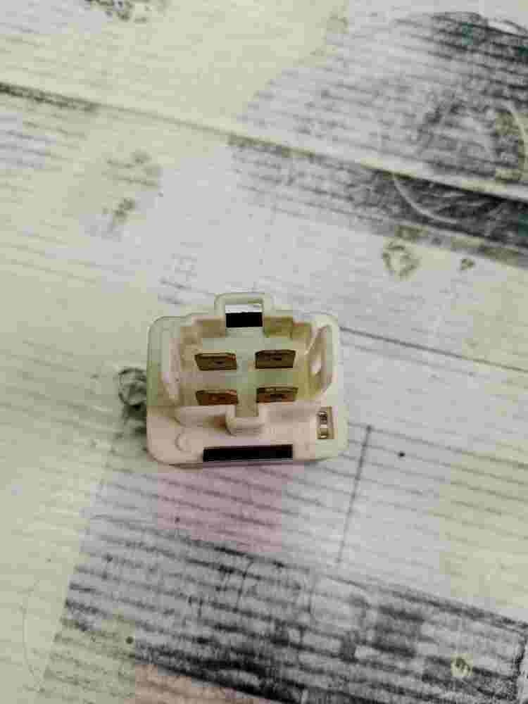 Relé  Mazda 626 MX-5 H300 DC12V20A DC 12V 20A N.O Imasen 8G20