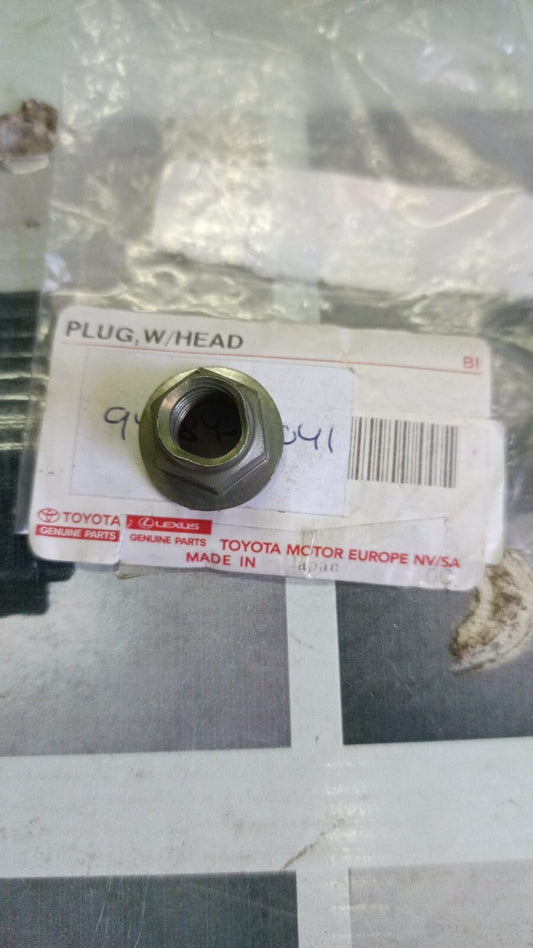 Nut Lock  Toyota Land Cruiser 120 Prado 9418401041 94184-01041