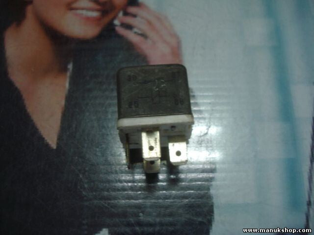 Relé de operación del ventilador del radiador VW Golf 2 311963141B