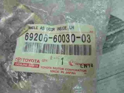 Maneta Manija de puerta Interior delantera izquierda Toyota 692066003003