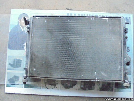 Radiador de agua Renault 75 KW 1999 8200062691 8200189286 8200189288