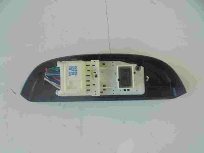 comando pulsante alzacristalli Toyota Yaris (P2) verso 8482052170 84820-52170