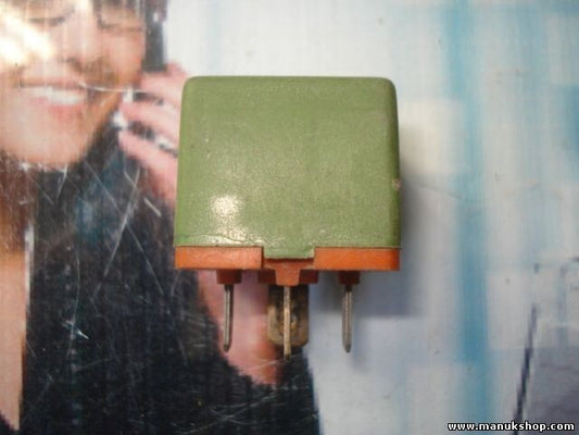 Relé  Citroen Xsara PA66GF30 PA66-GF30 BITRON 12V .