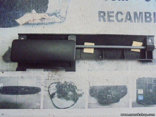 Guantera castillo Ford Mondeo II 1.8 1996-2000 93BGA06072EA 93 BG A060 72EA