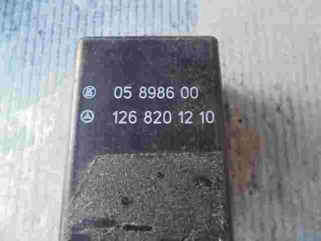 Relé Mercedes  W123 W126 R107 1268201210 126 820 12 10 LK 05898600 05 8986 00