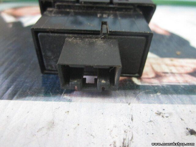 Interruptor de la luz interior Hyundai ix35 2010937002S300 93700-2S300