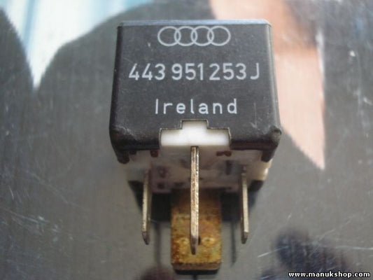 Niebla relé  Audi VW T4 Golf Passat 443 951 253 J 899511  443951253J Nr.213