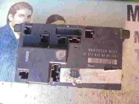 Unidad de control de la puerta Mercedes E  W211 2118208485 Q1 TEMIC 0000 6802