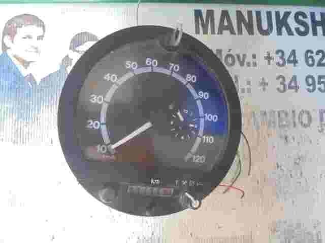 Tacógrafo Renault Veeder Root 8400 Series V R 6953913 M6796WU 2174 MM 8753 I/KM